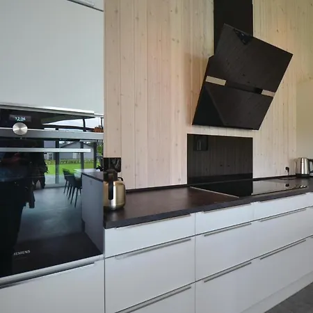 Four Bedroom Holiday In Feriehus Ebeltoft